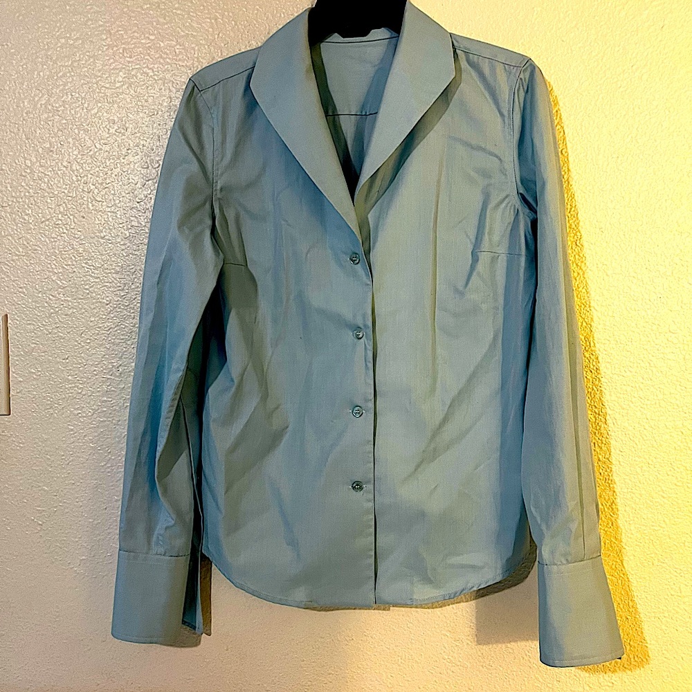 Adrienne Vittadini Cuffed Dress Shirt Sz 6
